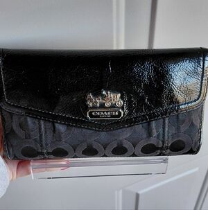 Coach Madison Op Art Dotted Long Wallet